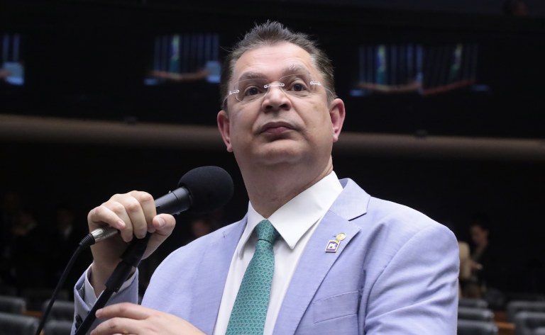 Sóstenes Cavalcante
