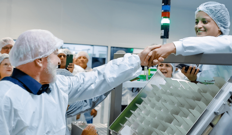 14.08.2025 - O presidente Luiz Inácio Lula da Silva, durante visita e inauguração da nova planta de produção de medicamentos hemoderivados da Empresa Brasileira de Hemoderivados e Biotecnologia (Hemobrás), no Parque fabril Hemobrás, Goiana-PE