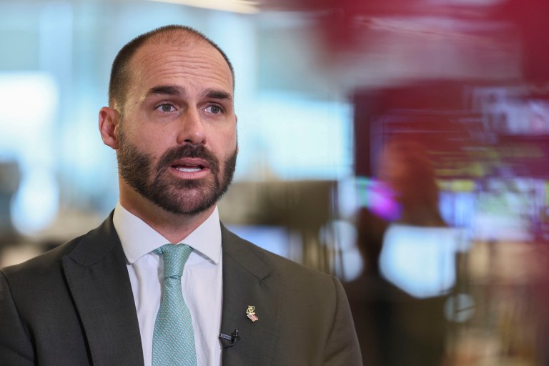 Deputado federal Eduardo Bolsonaro durante entrevista à Reuters em Washington