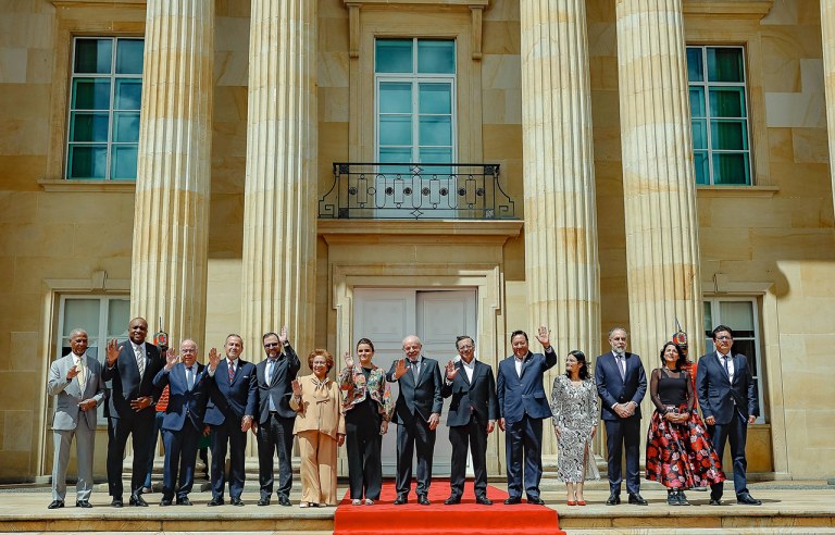 Presidente da República, Luiz Inácio Lula da Silva, durante encontro dos Presidentes dos Estados Partes do Tratado de Cooperação Amazônica com a Sociedade Civil e Comunidades Indígenas. Plaza de Armas – Bogotá (Colômbia)