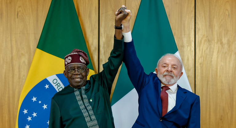 Os presidentes Bola Tinubu e Lula em Brasília - 25 de agosto de 2025