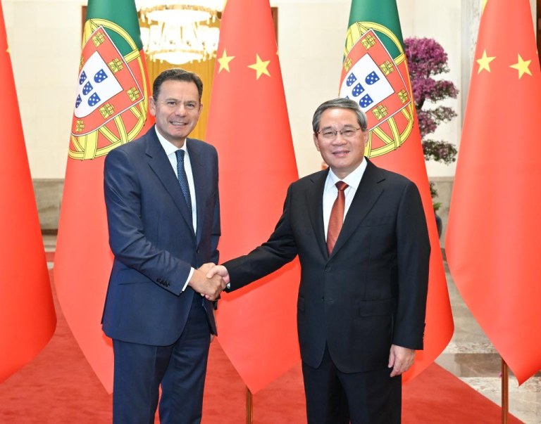 China e Portugal comprometem-se a reforçar cooperação e salvaguardar livre comércio