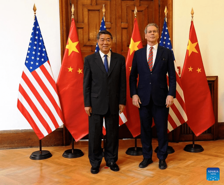 China e EUA iniciam conversações econômicas e comerciais em Madri