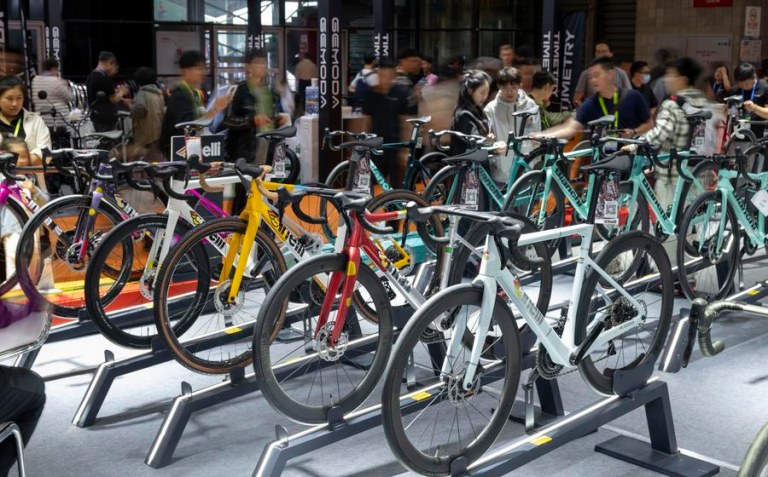 (Multimídia) Posse de bicicletas e scooters elétricas da China aumenta ajudando a reduzir emissões de carbono