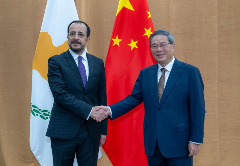 Premiê chinês promete esforços conjuntos com Chipre para expandir comércio