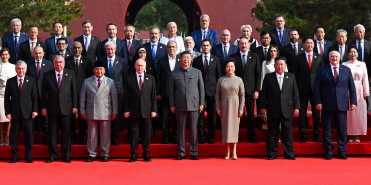 Xi recebe líderes de dibversos países no Dia da Vitória