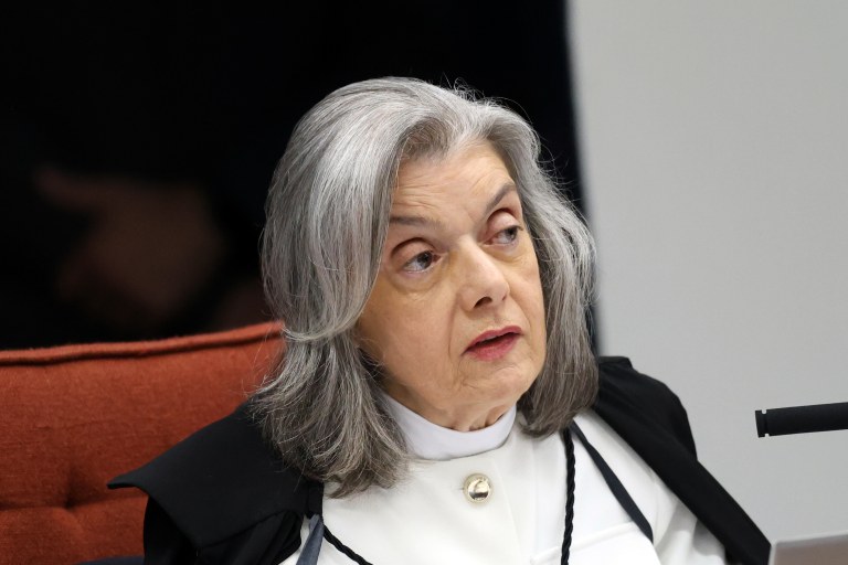 Brasília (DF), 11/09/2025 - A ministra Cármen Lúcia durante sessão na Primeira Turma do Supremo Tribunal Federal (STF), que realiza o quinto dia de julgamento dos réus do núcleo 1 da trama golpista, formado pelo ex-presidente Jair Bolsonaro e mais sete aliados