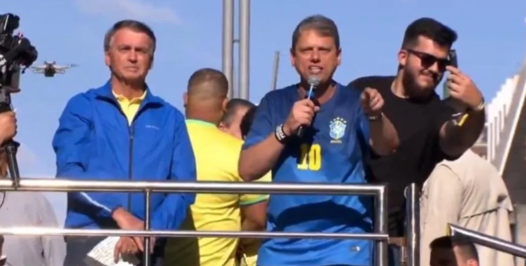 Centrão pressiona para Bolsonaro definir apoio a Tarcísio
