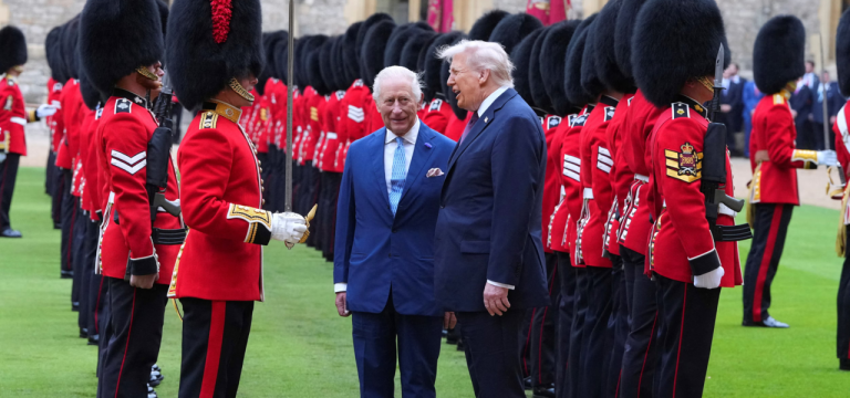 Rei Charles III e Donald Trump