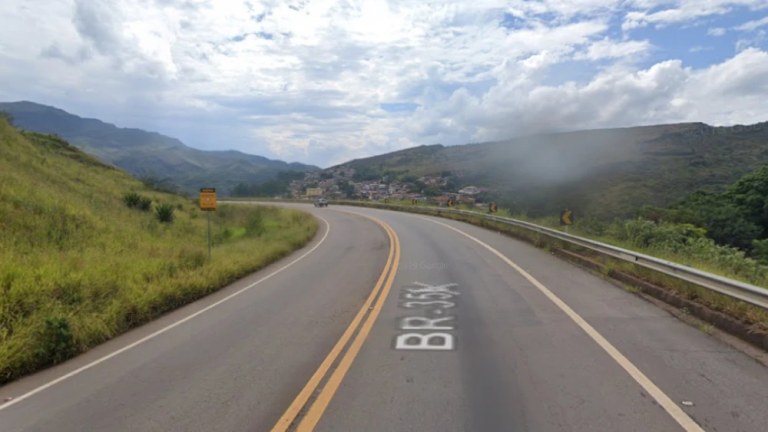 Trecho da rodovia que liga Ouro Preto a Mariana, em Minas Gerais