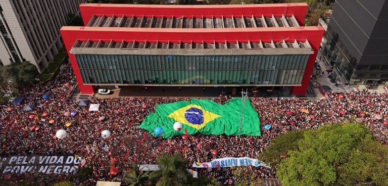 Ato na Avenida Paulista, em São Paulo, contra anistia e a "PEC da Blindagem"
21/09/2025
REUTERS/Amanda Perobelli