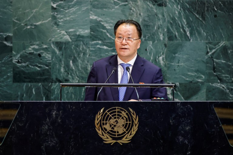 Vice-ministro das Relações Exteriores da Coreia do Norte, Kim Son Gyong, discursa para a Assembleia-Geral das Nações Unidas em Nova York