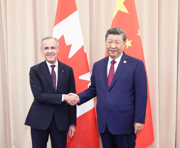 Xi afirma estar disposto a trabalhar com o Canadá para recolocar as relações no caminho certo