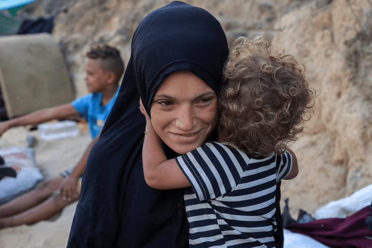 Nancy Abu Matroud, mãe palestina e vítima do genocídio promovido por Israel