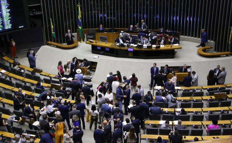 08/10/2025 - Plenário da Câmara dos Deputados durante sessão deliberativa