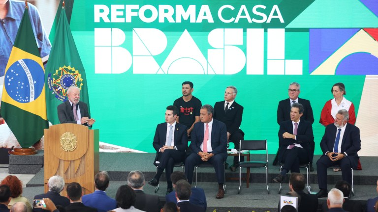 Presidente da República, Luiz Inácio Lula da Silva, durante cerimônia de lançamento do Programa Reforma Casa Brasil
