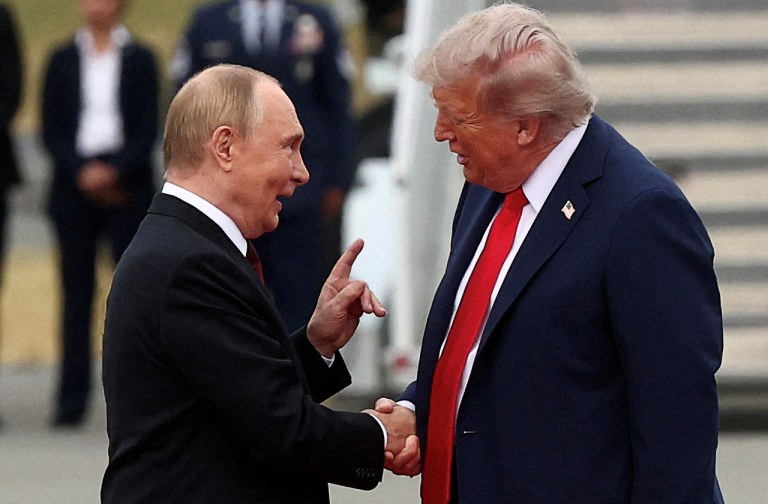 Donald Trump e Vladimir Putin no Alasca
15/8/2025