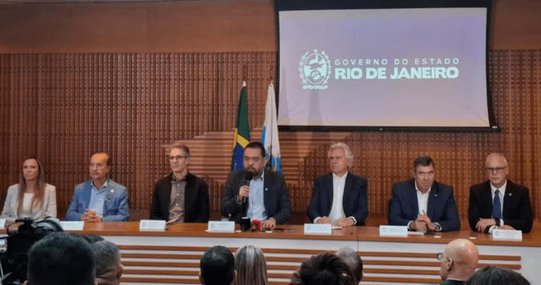 Governadores se reúnem em apoio a Castro