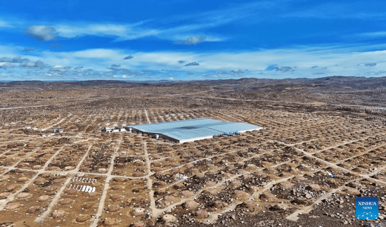 Conheça o Grande Observatório de Chuveiros Aéreos de Alta Altitude em Sichuan, no sudoeste da China