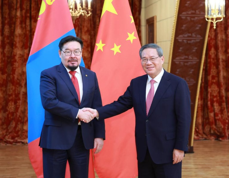 China está disposta a expandir comércio com a Mongólia, diz premiê chinês