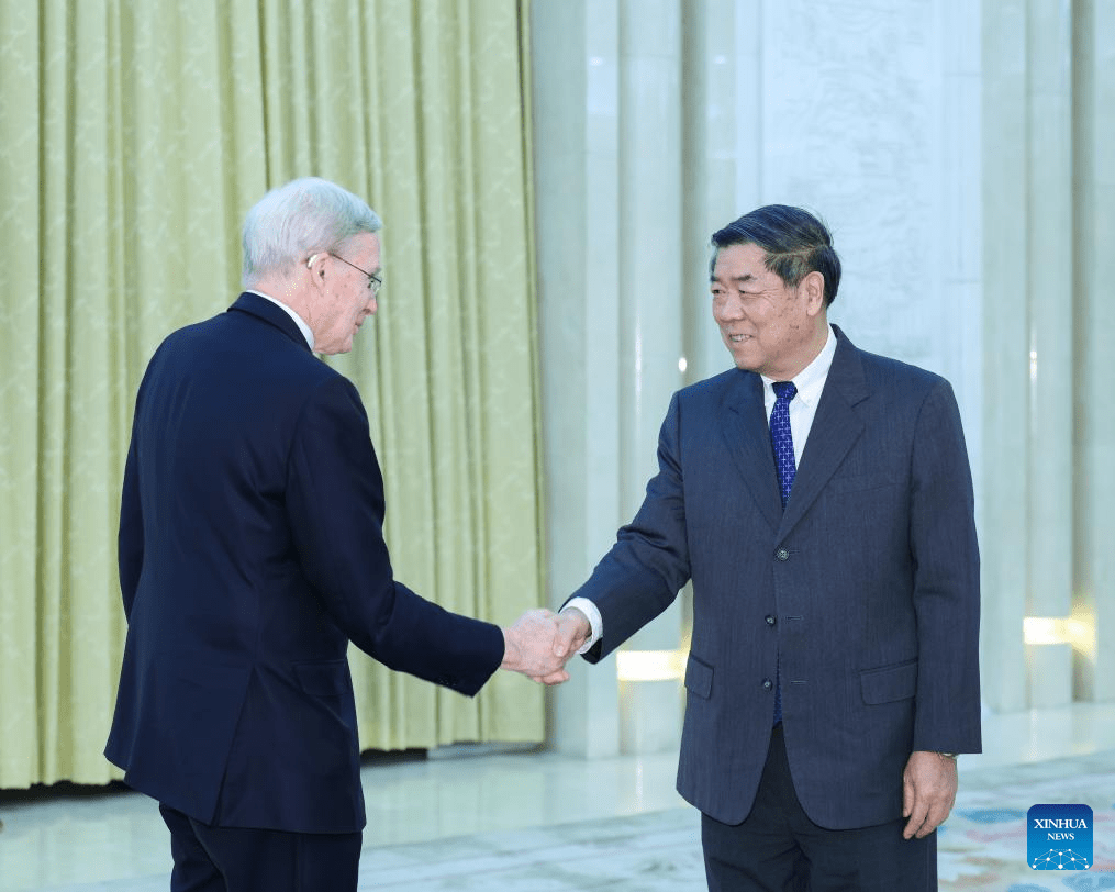 Vice-premiê chinês pede desenvolvimento estável das relações econômicas e comerciais China-EUA