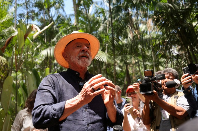 O presidente Luiz Inácio Lula da Silva visita uma comunidade no Pará antes da COP30 - 3 de novembro de 2025