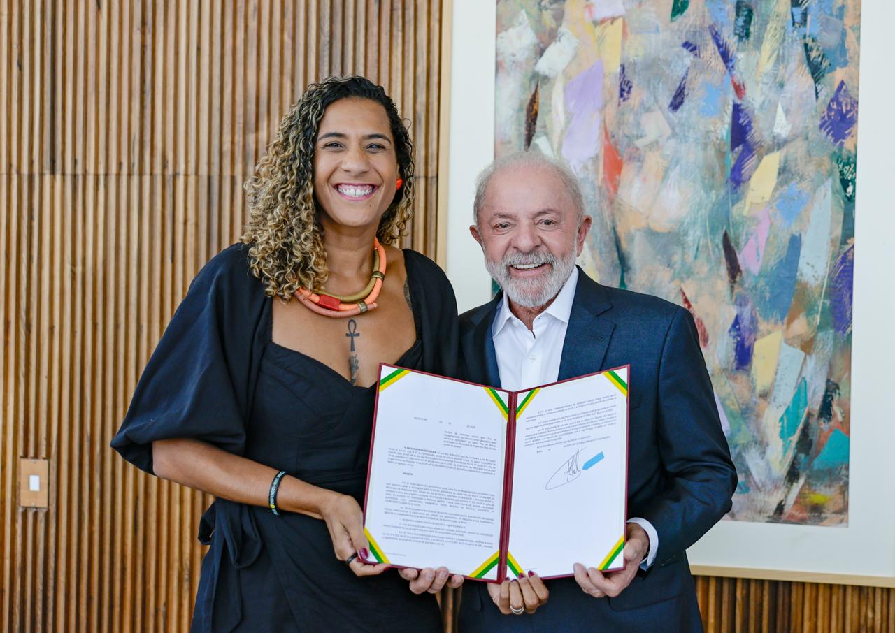 A ministra Anielle Franco (Igualdade Racial) e o presidente Luiz Inácio Lula da Silva