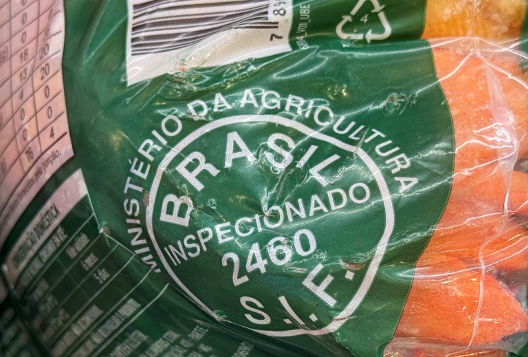 Franco congelado em supermercado de São Paulo
20/05/2025