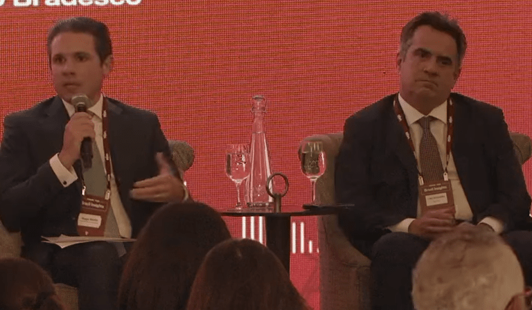 Motta e Ciro Nogueira, no evento patrocinado pela devedora contumaz Refit