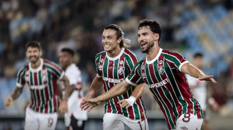 Flumiinense goleia São Paulo por 6 a 0