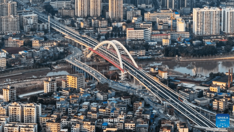 Construção do Canal Pinglu em Guangxi apresenta avanços notáveis