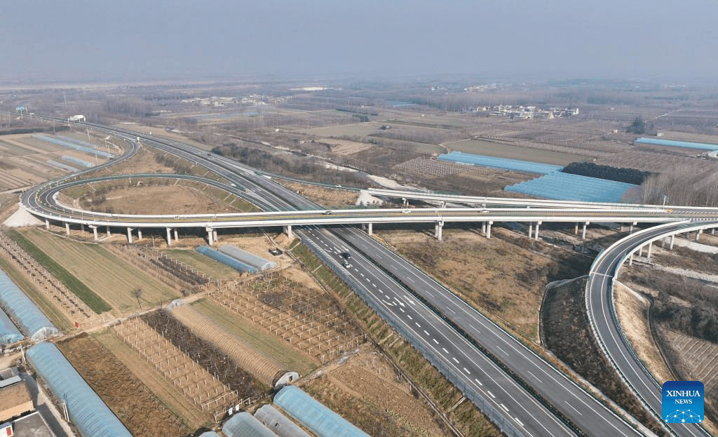 Com 75 km de extensão, nova via expressa liga Distrito de Meixian a Distrito de Taibai em Shaanxi