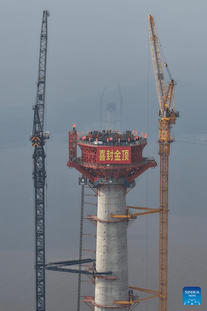 Concluídas em Zhoushan as obras da torre de ponte mais alta construída no mar