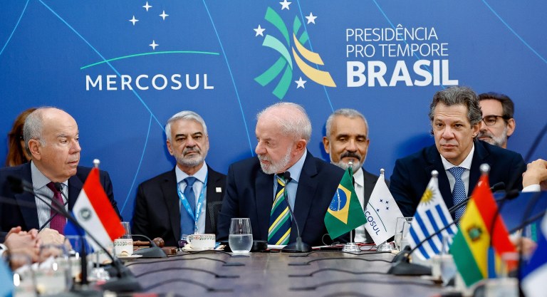 Presidente da República, Luiz Inácio Lula da Silva, sessão Plenária da Cúpula de Presidentes e Chefes de Delegação dos Estados Partes do Mercosul e dos Estados Associados. Belmond Hotel Cataratas, Foz do Iguaçu - PR.
Foto: Ricardo Stuckert / PR