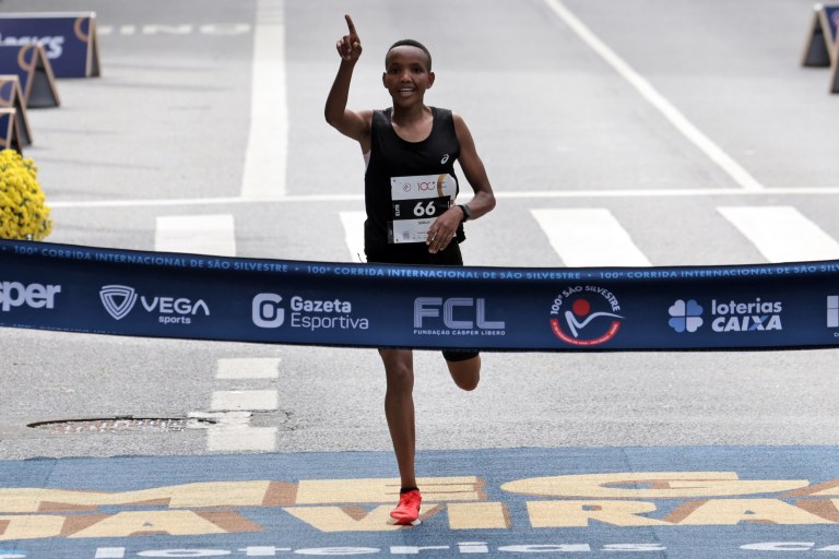 São Paulo (SP), 31/12/2025 - Atleta Sisilia Ginoka, vencedora da categoria feminina da 100ª Corrida Internacional de São Silvestre.