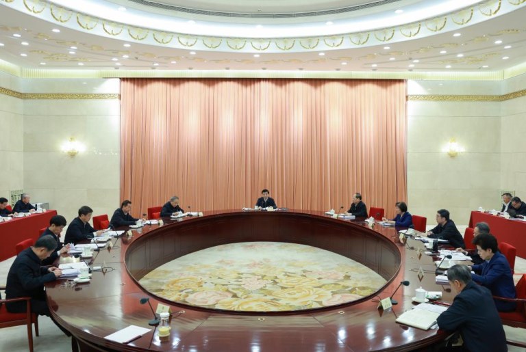 Conselheiros políticos seniores estudam discurso de Xi no plenário da agência disciplinar do PCCh