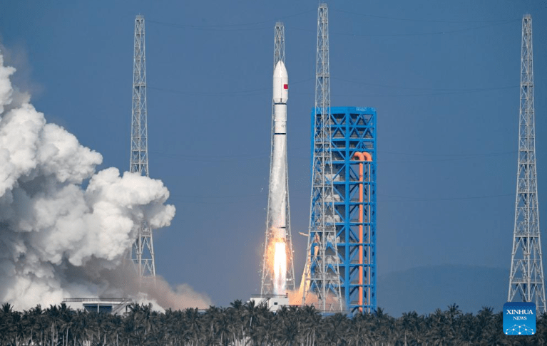 China lança novo grupo de satélites de internet