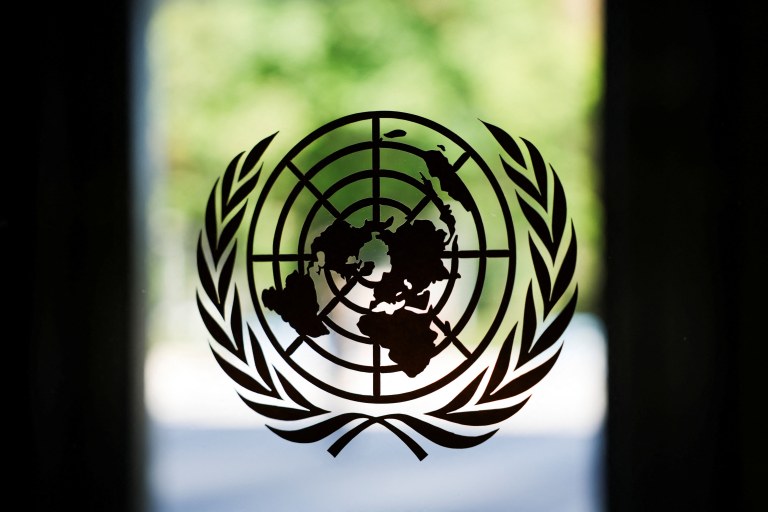 Logo da ONU na sede da entidade em Nova York - 18/09/2025