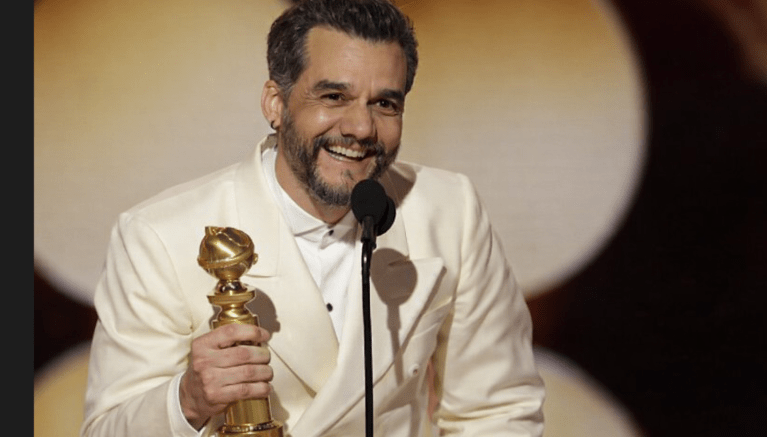 Wagner Moura conquista o troféu do Globo de Ouro