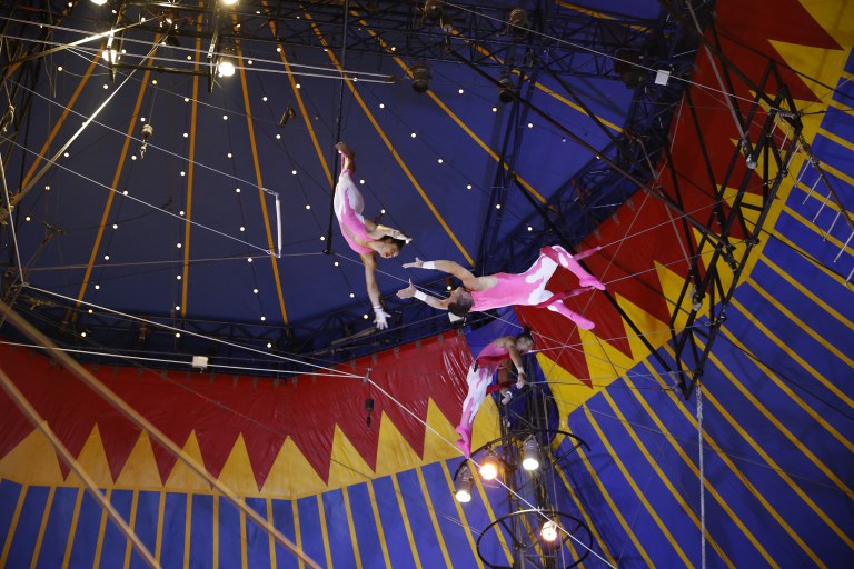 Artistas circenses do Unicirco