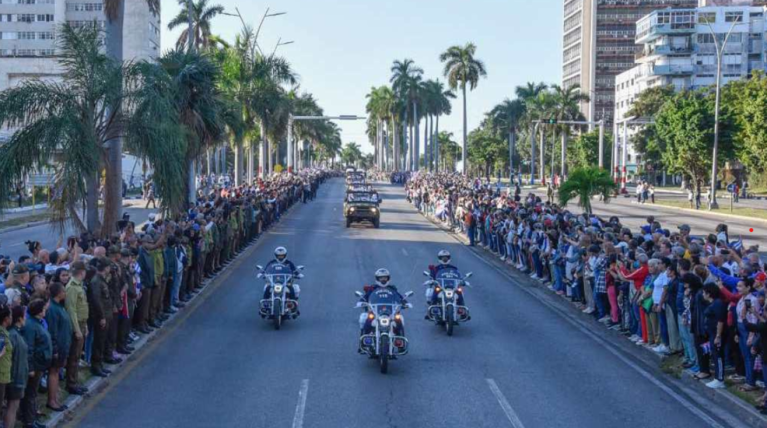 Cuba homenageia seus heróis