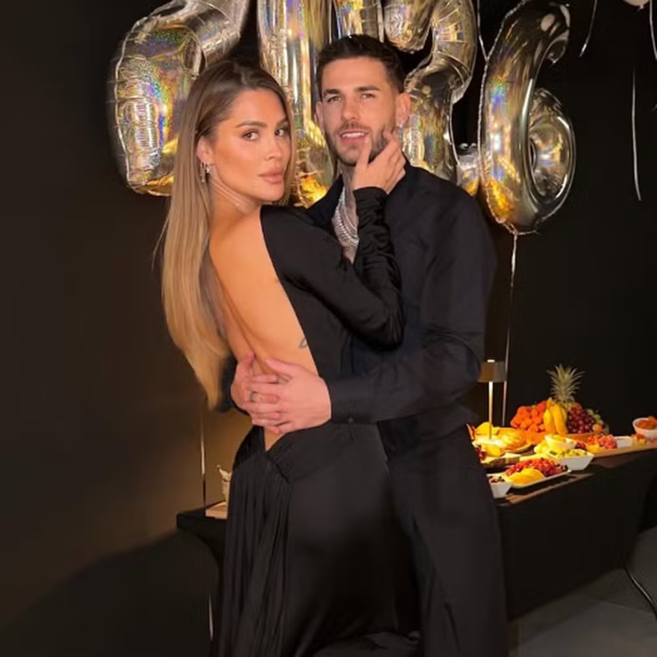 Jogador Lucas Hernandez e esposa Victoria Triay