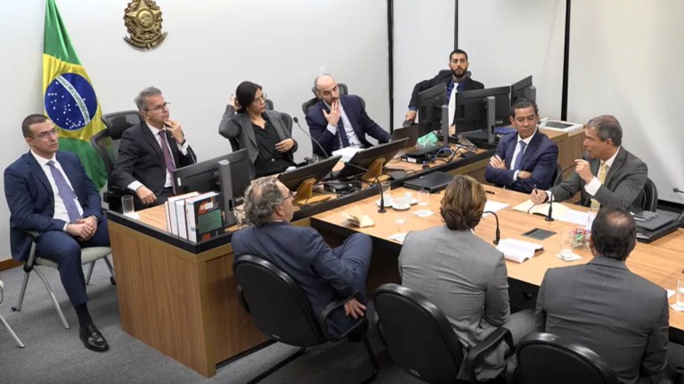 Daniel Vorcaro e Paulo Henrique Costa participaram de acareação no STF