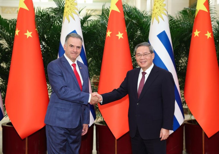Premiê chinês se reúne com presidente uruguaio