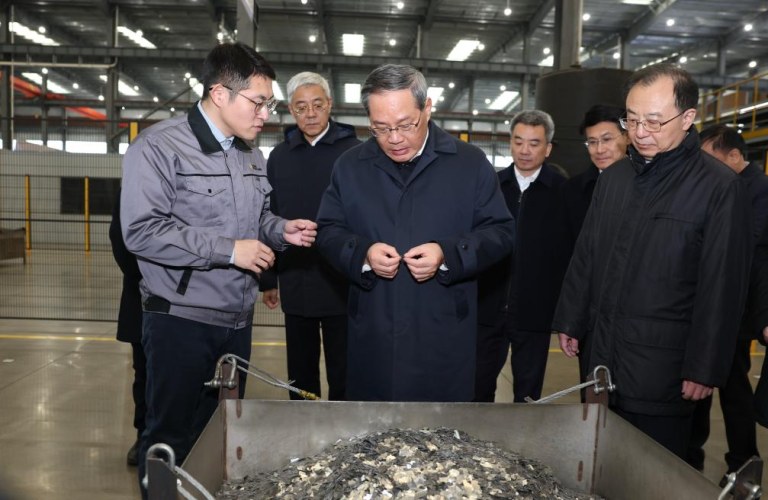 Premiê chinês pede aceleração da revitalização de antigas bases revolucionárias