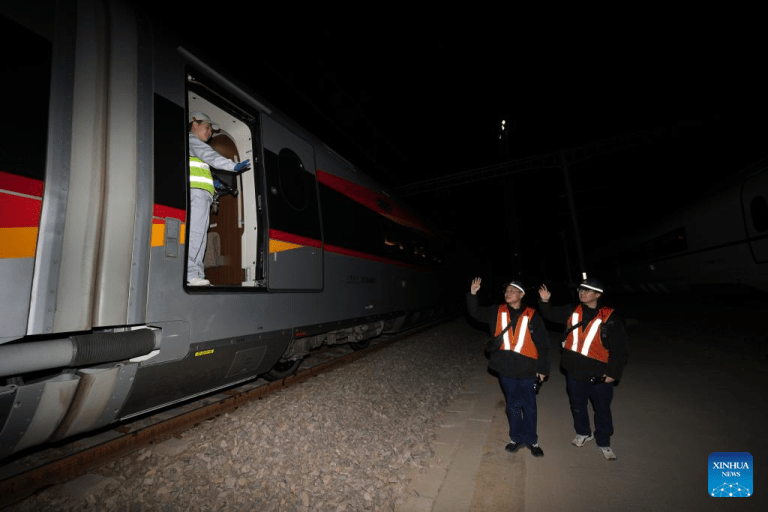 Ferroviários reforçam manutenção durante a correria das viagens da Festa da Primavera