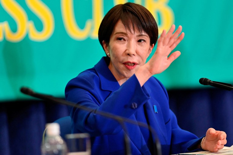 Primeira-ministra do Japão, Sanae Takaichi, em Tóquio
26/01/2026 David Mareuil/Pool via REUTERS