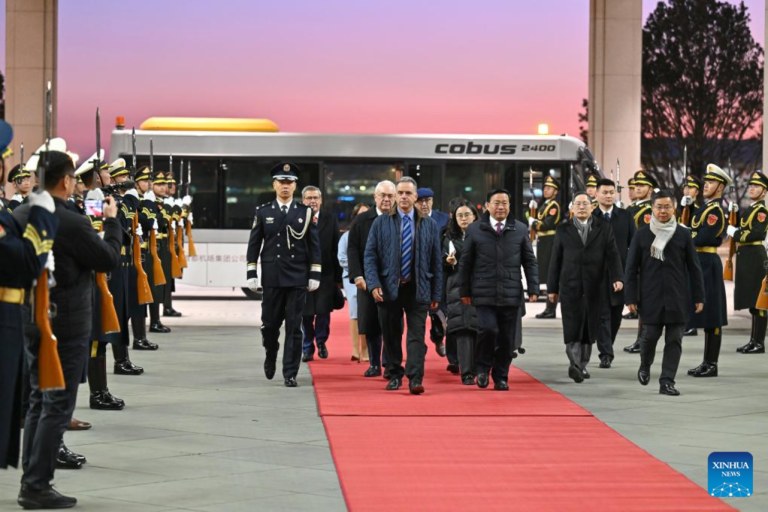 Presidente do Uruguai chega à China