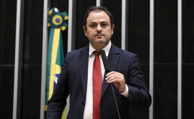 Glauber Braga