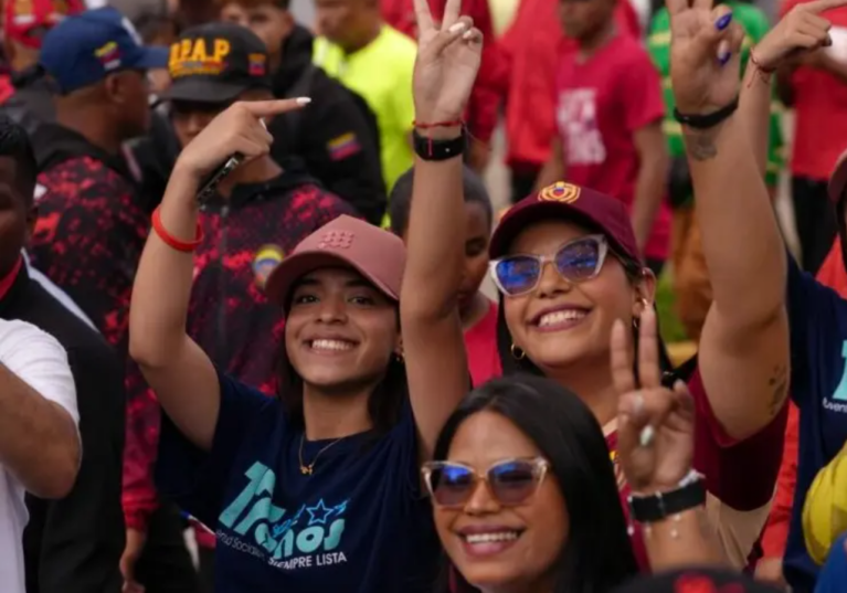 A juventude venezuelana foi às ruas defender a paz e a uidade nacional
